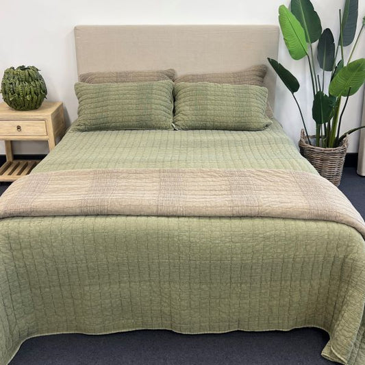 Ami Cru Bedspread, Sage. -King 260x260cm