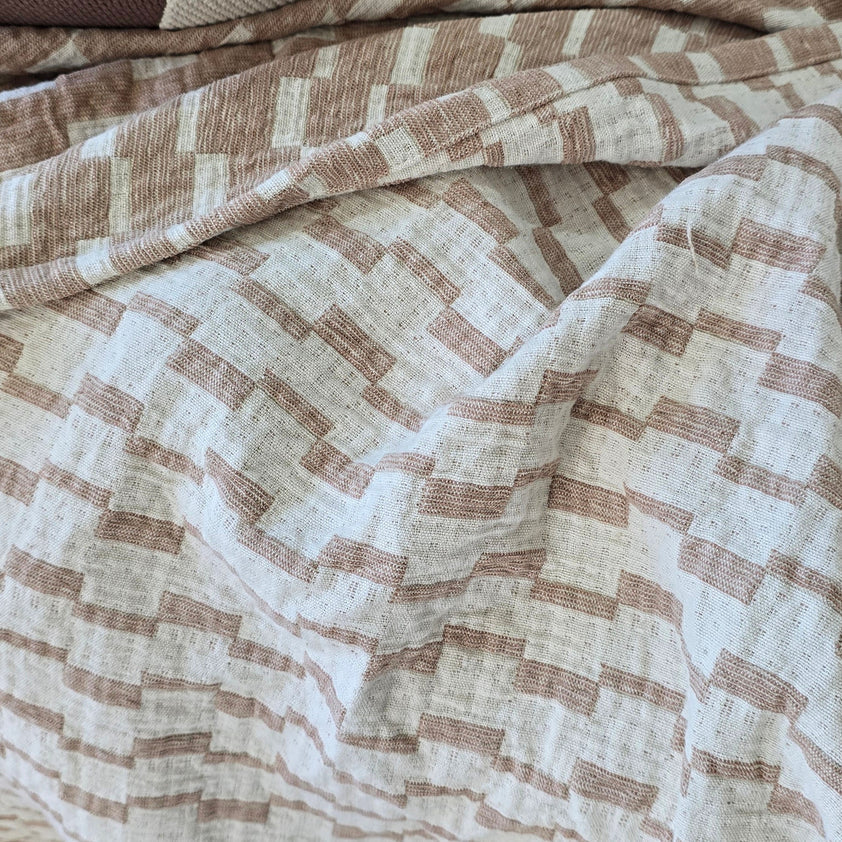 Mosaic Jacquard Double Sided Linen Cotton Throw 220x150cm | Mocha Mouse I Off White