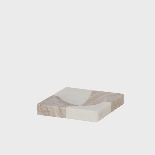 Sachi Check Dish White & Beige 15x15