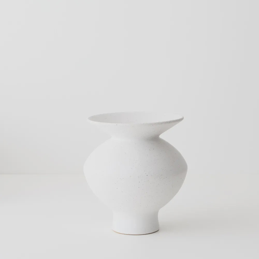 Kenji Flared Vase White Sand, 20cml x 20cmw x 22cmh