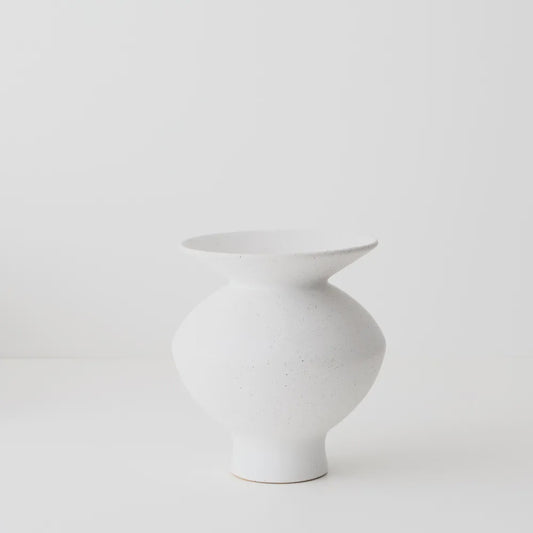 Kenji Flared Vase White Sand, 20cml x 20cmw x 22cmh