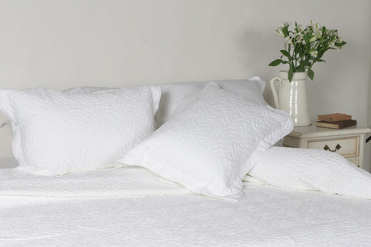 Enrugada Bedspread Super King 310x260 - White